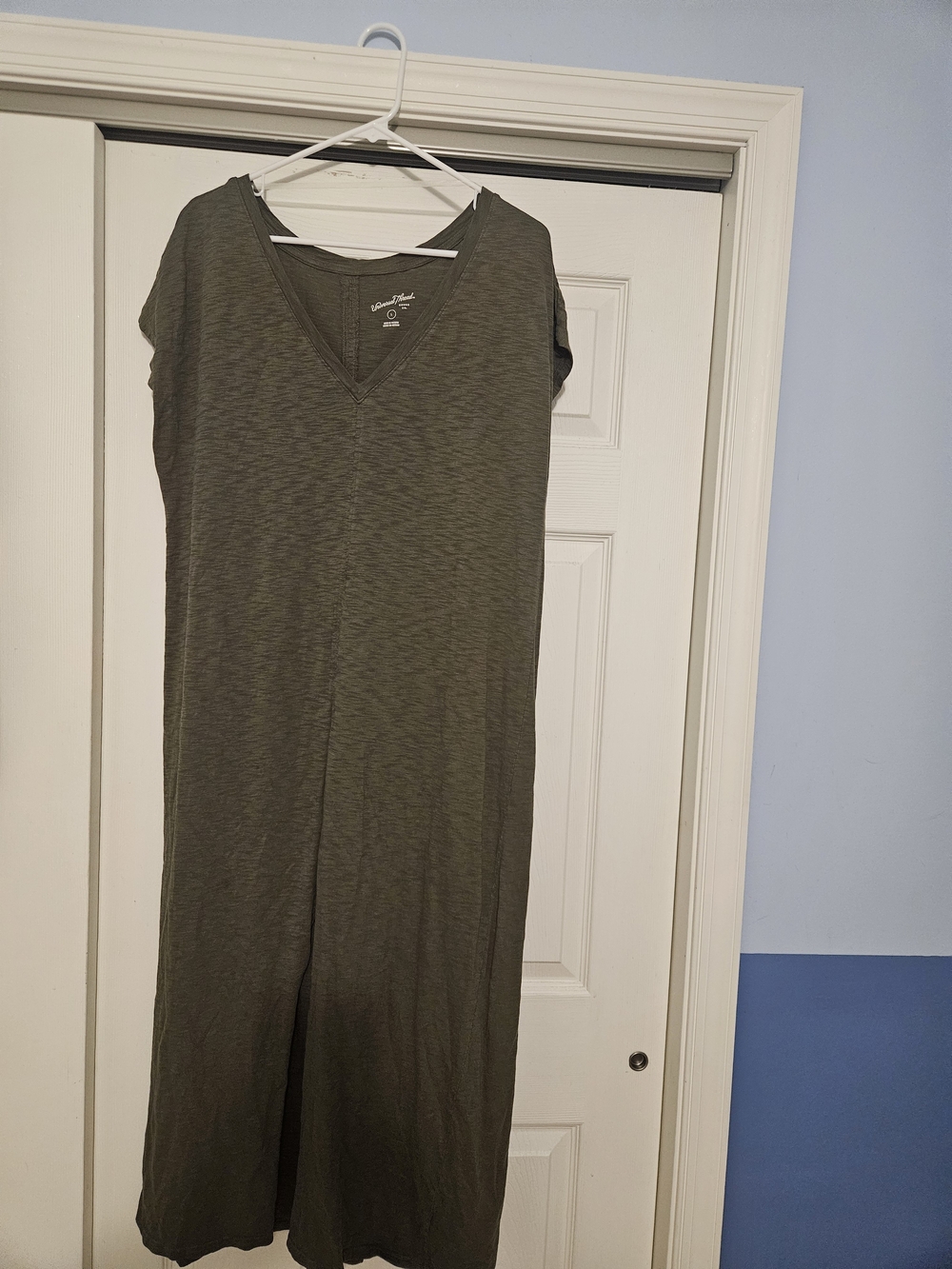 Universal Thread Olive V-Neck Maxi Dress